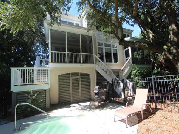 Four Bedroom Home in Isle of Palms with Pool