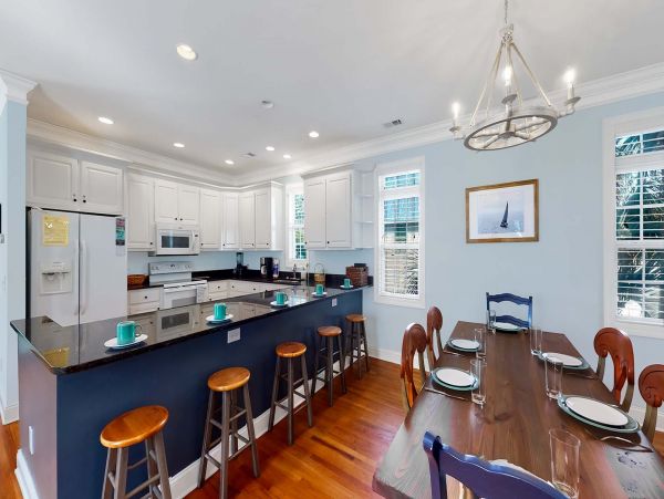 Charming 4 Bedroom Home in Isle of Palms