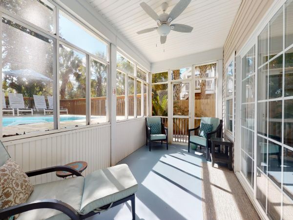 Charming 4 Bedroom Home in Isle of Palms