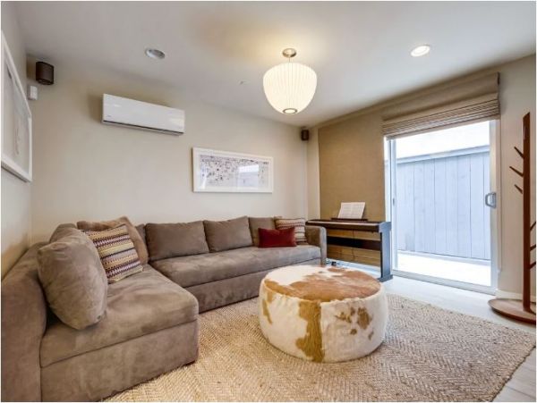 Pacific Beach 4 bedroom Condo 3 blocks from the beach