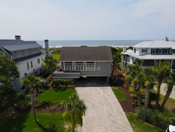 Oceanfront Vacation Home in Isle of Palms Sleeps Twelve Bedroom