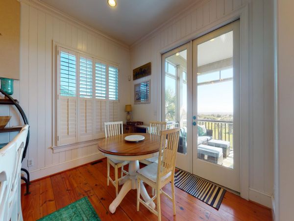 Oceanfront Isle of Palms Vacation Home Six bedroom