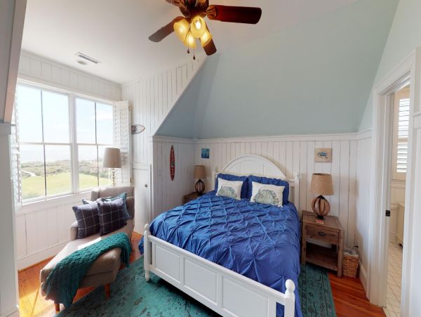 Oceanfront Isle of Palms Vacation Home Six bedroom