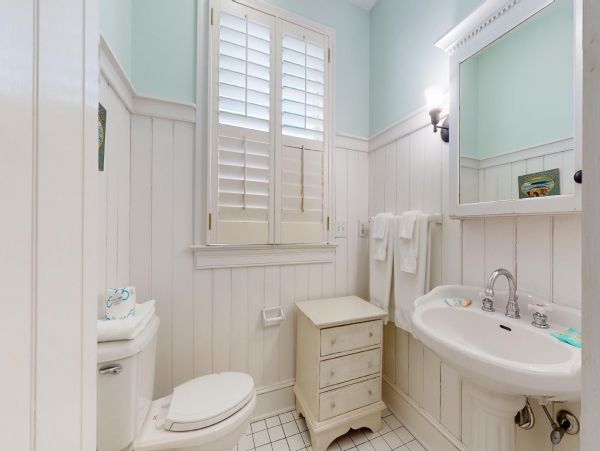 Oceanfront Isle of Palms Vacation Home Six bedroom