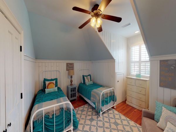 Oceanfront Isle of Palms Vacation Home Six bedroom
