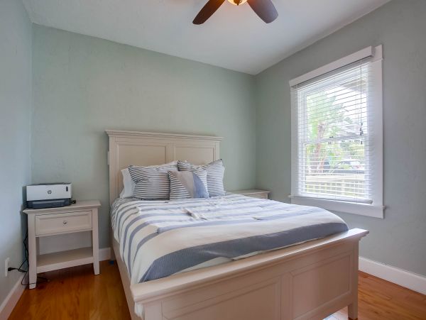 Amazing Six Bedroom Triplex in Ocean Beach
