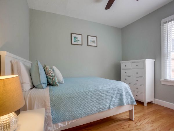 Amazing Six Bedroom Triplex in Ocean Beach