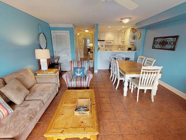 Isle Of Palms Condo 1015120