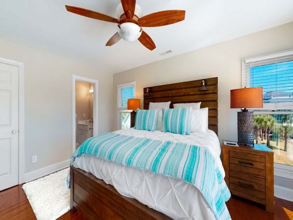 Isle Of Palms Home 1015124