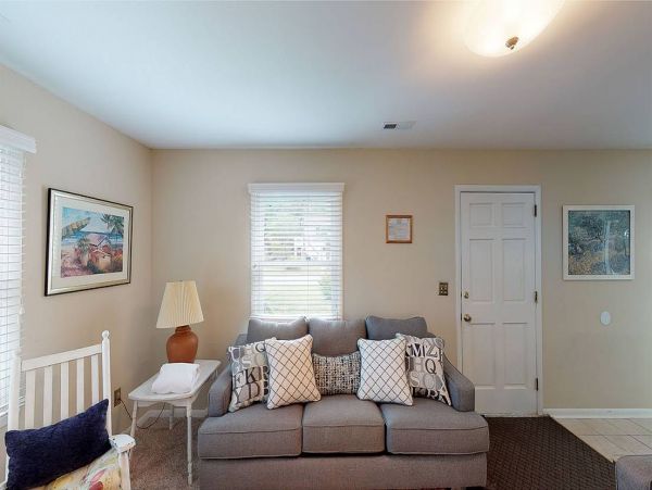 Isle Of Palms Home 1015128