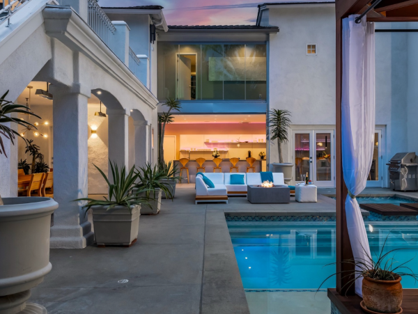 Luxurious Seven Bedroom Home in San Diego with Pool & Spa