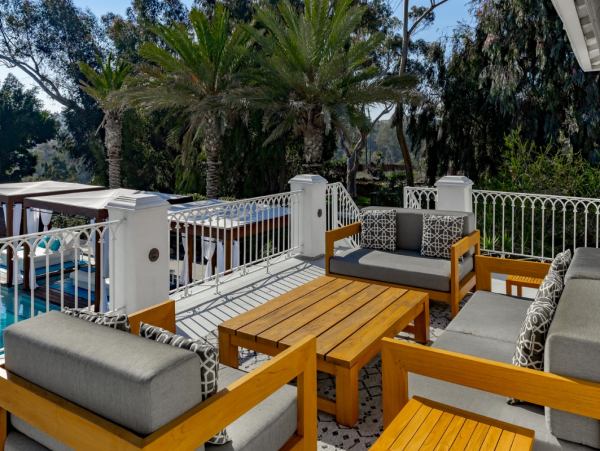 Luxurious Seven Bedroom Home in San Diego with Pool & Spa