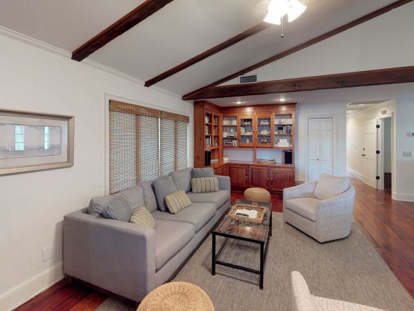 Isle Of Palms Home 1015144