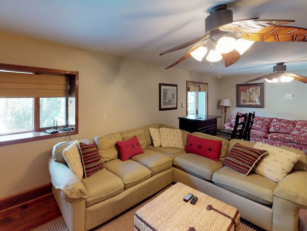 Isle Of Palms Home 1015144