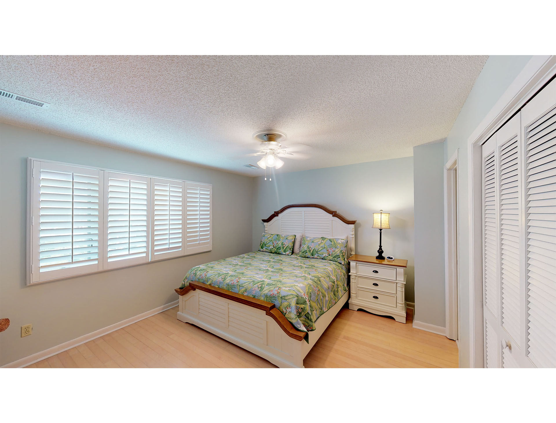 Isle Of Palms Condo 1015157