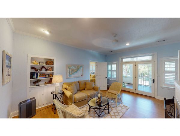 Isle Of Palms Home 1015170