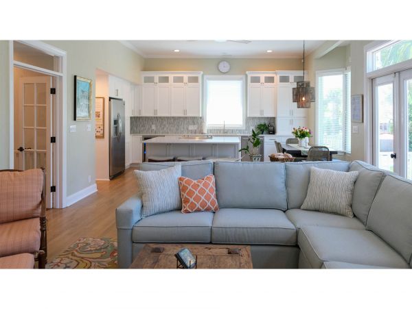 Isle Of Palms Home 1015170