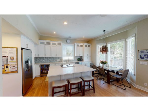 Isle Of Palms Home 1015170