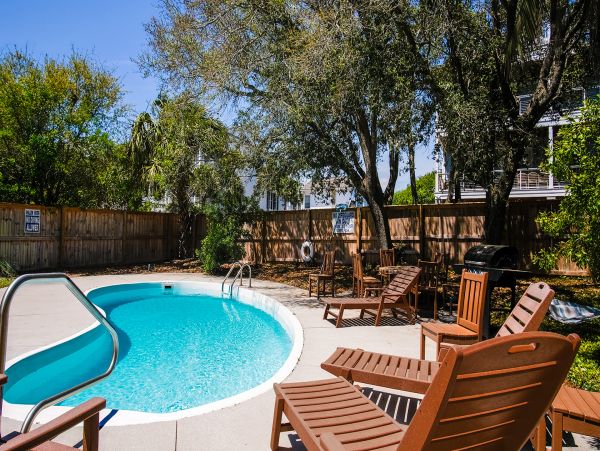 Classic 7 Bedroom Beach Home Sleeps 14 Guests
