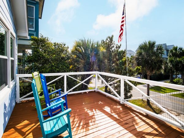 Classic 7 Bedroom Beach Home Sleeps 14 Guests