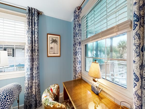 Isle Of Palms Home 1015172