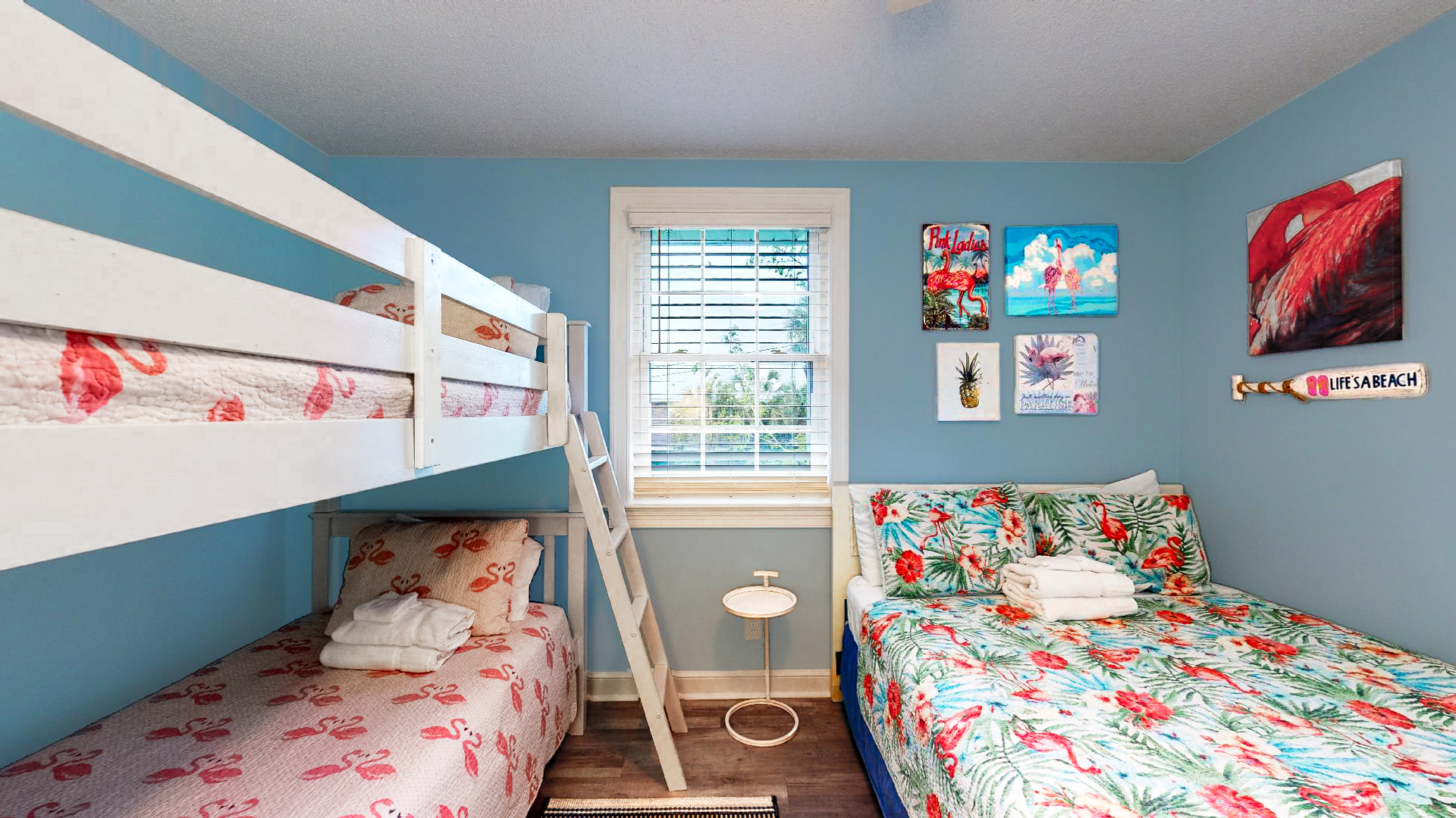 Isle Of Palms Home 1015172