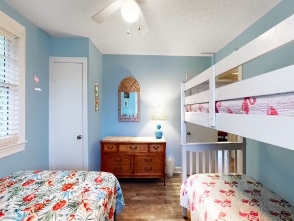Isle Of Palms Home 1015172