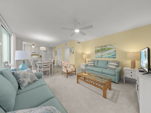 Charming Two Bedroom Condo in Sanibel Sleeps 6