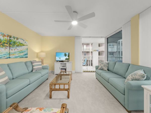 Charming Two Bedroom Condo in Sanibel Sleeps 6