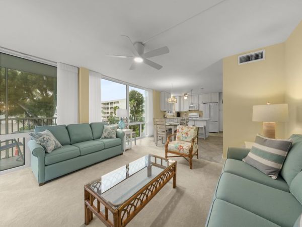 Charming Two Bedroom Condo in Sanibel Sleeps 6
