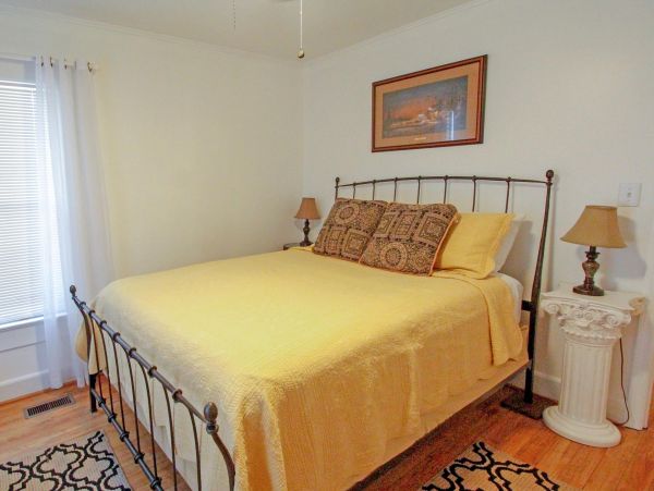 Isle Of Palms Home 1015175
