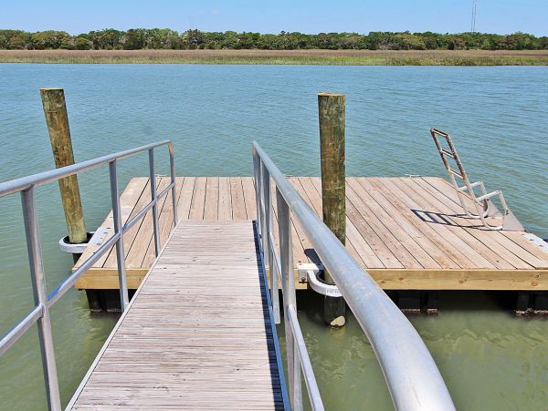 Isle Of Palms Home 1015175