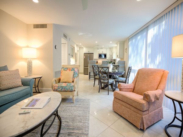 Sanibel Vacation Condo Two Bedrooms Walk To The Beach