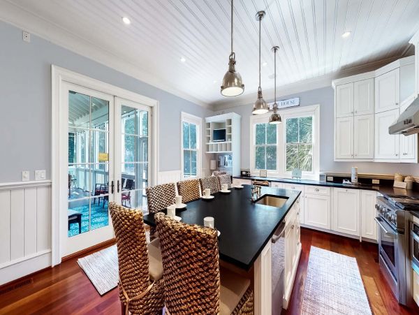 Isle Of Palms Home 1015184