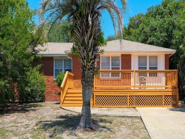 Isle Of Palms Home 1015194