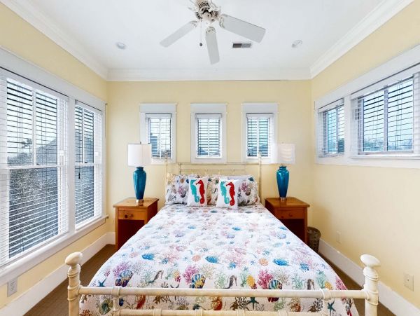 Isle Of Palms Home 1015197