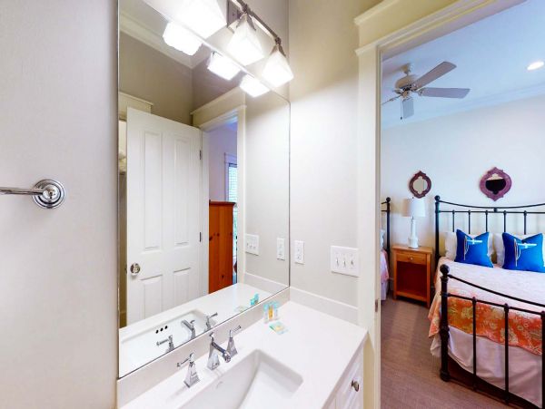 Isle Of Palms Home 1015197