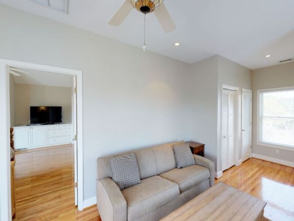 Isle of Palms Vacation Home Four Bedroom Walk to Beach