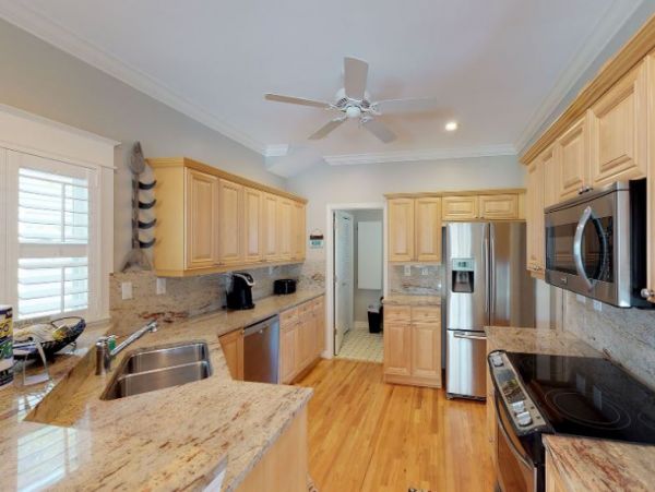 Isle of Palms Vacation Home Four Bedroom Walk to Beach