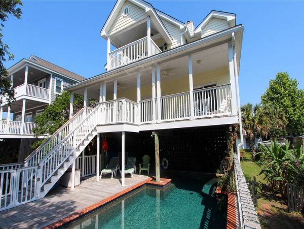 Isle of Palms Vacation Home Four Bedroom Walk to Beach