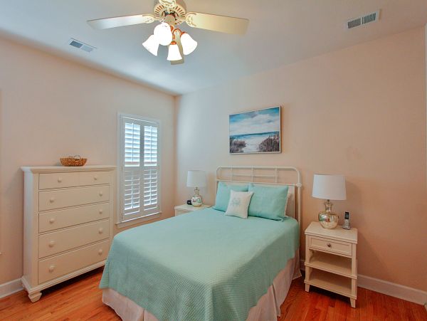 Isle Of Palms Home 1015203