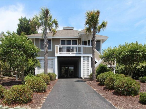 Isle Of Palms Home 1015204