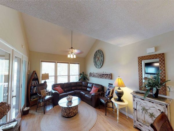 Isle Of Palms Home 1015204