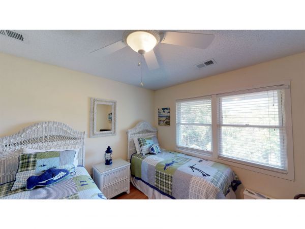 Isle Of Palms Home 1015204