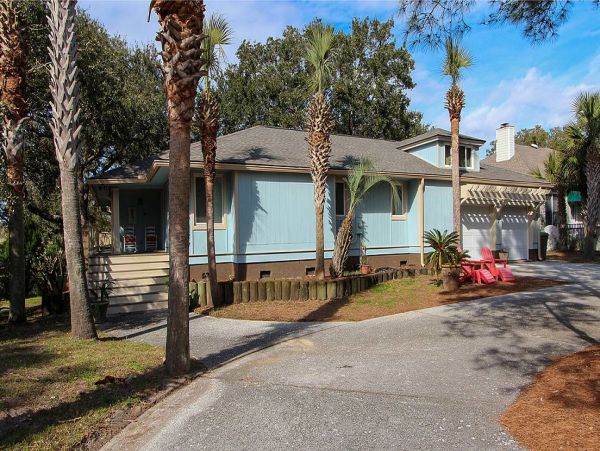 Isle Of Palms Home 1015205