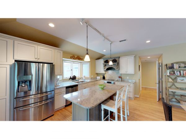Isle Of Palms Home 1015205