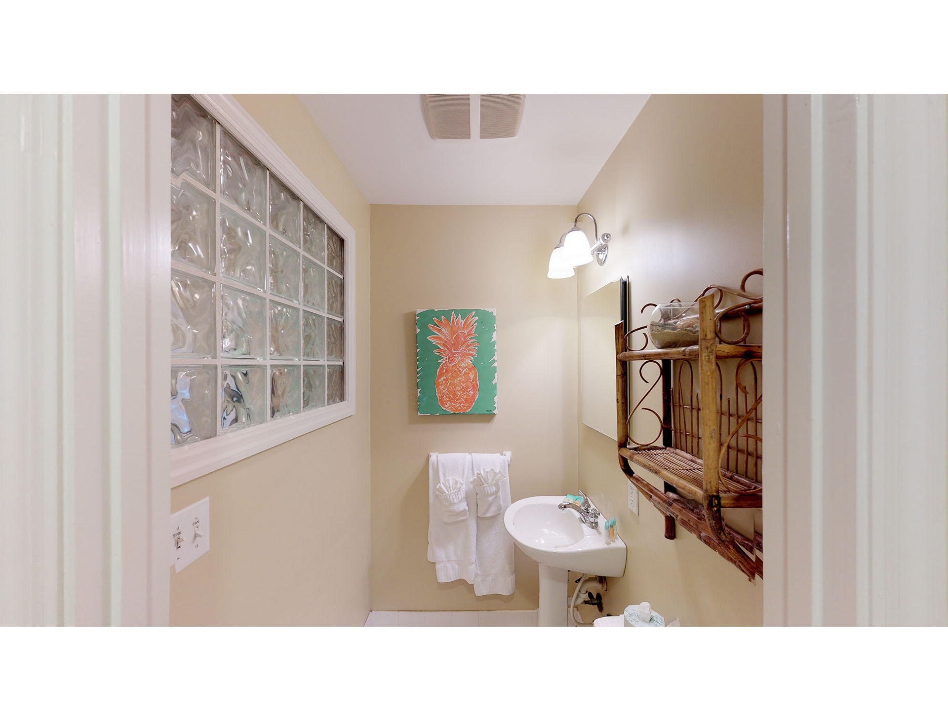 Isle Of Palms Home 1015205