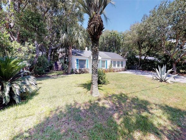 Isle Of Palms Home 1015206