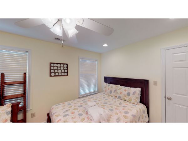Isle Of Palms Home 1015206
