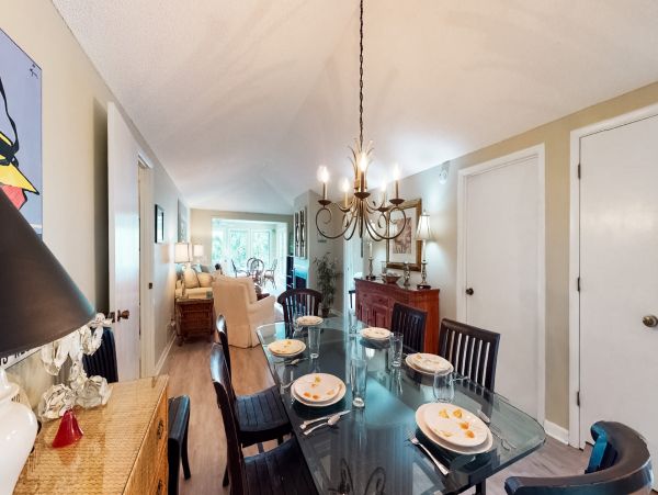 Isle Of Palms Home 1015208
